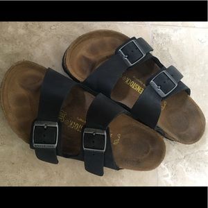 Birkenstock Unisex Arizona Sandal, Black leather